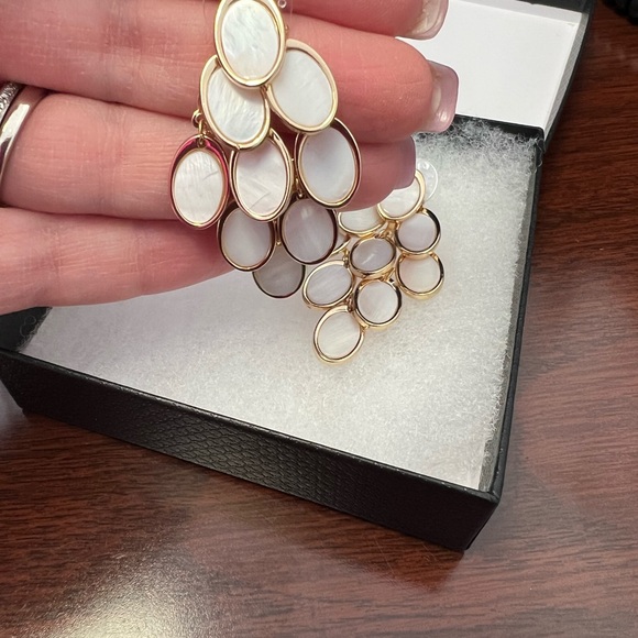 The Loft Mother of Pearl Chandelier earrings - Picture 2 of 4